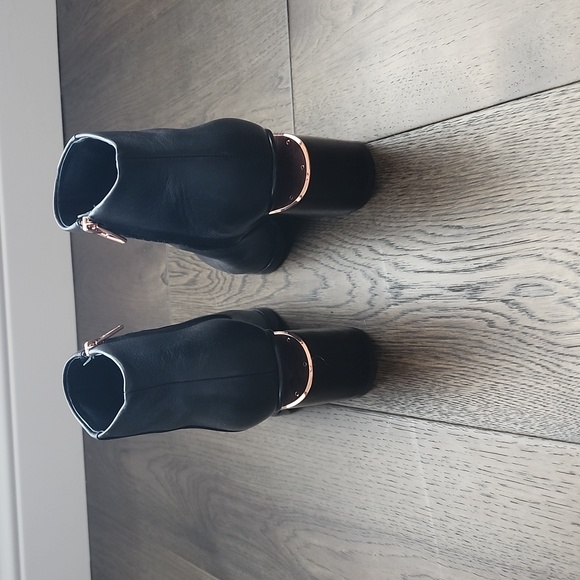 Alexander Wang Gabi Boots - Picture 5 of 6